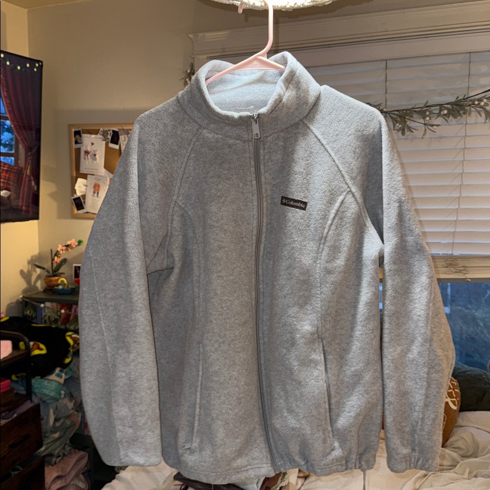 Columbia Light Gray Full-Zip Fleece